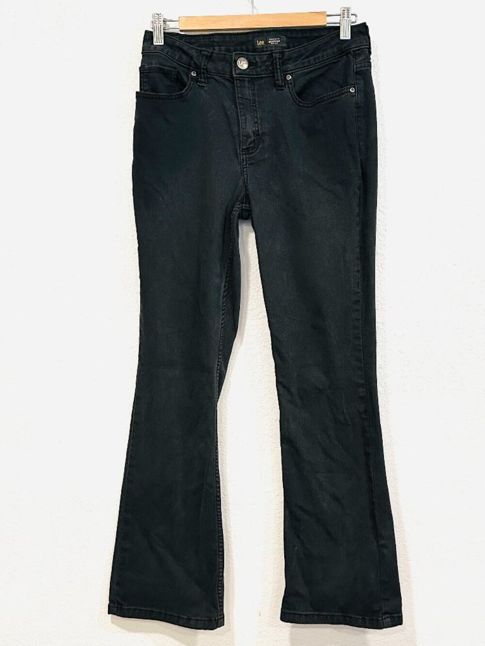 Lee Regular Fit BootCut Mid Rise Jeans Black Stretch W28xL28.5 Womens Sz 8 Short